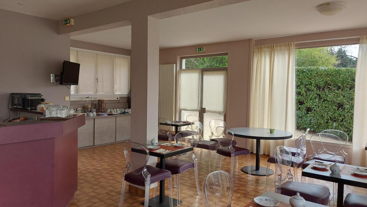 Hotel Brun Saint-Lattier Ngoại thất bức ảnh